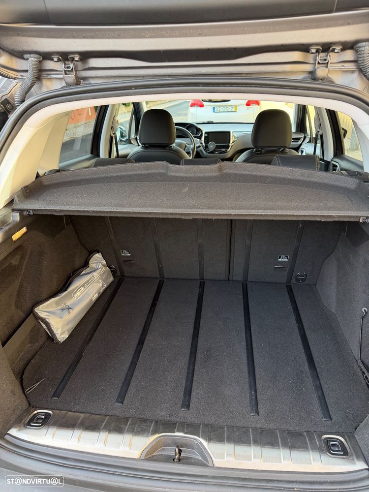 Peugeot 2008 1.2 PureTech Style - 14