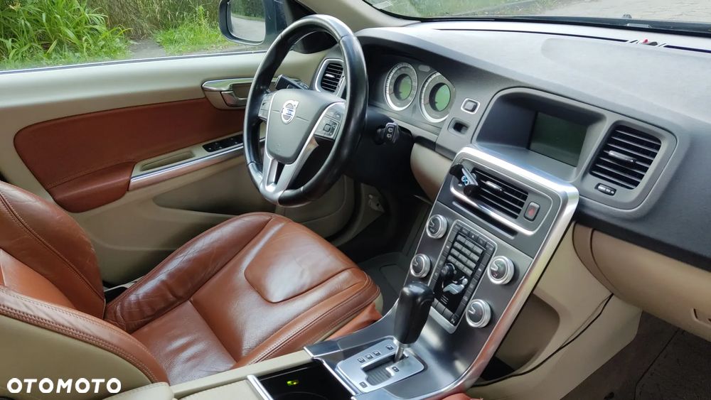 Volvo V60 - 18