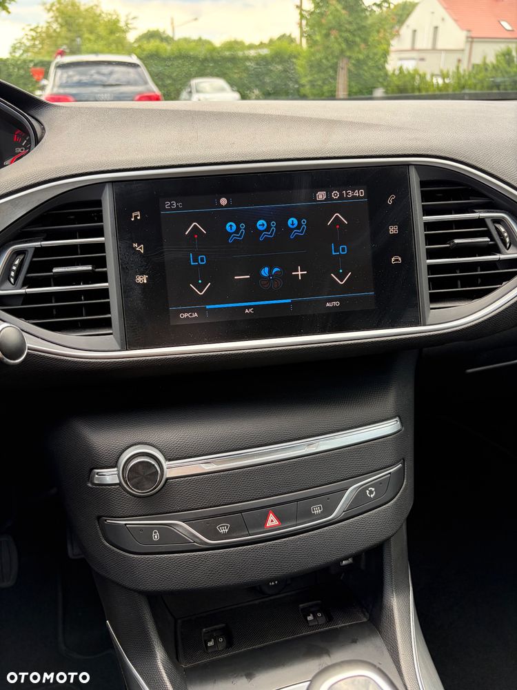 Peugeot 308 BlueHDi 130 Allure Pack - 11