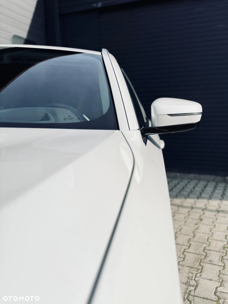 BMW Seria 5 530d xDrive Luxury Line sport - 24