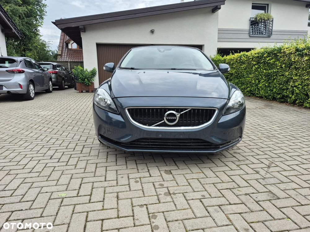 Volvo V40 - 2