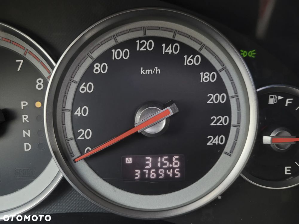 Subaru Legacy SW 2.5i AT - 21