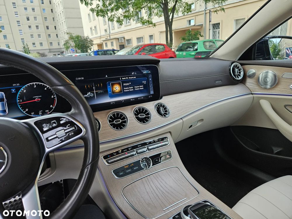 Mercedes-Benz Klasa E 300 d 9G-TRONIC - 6