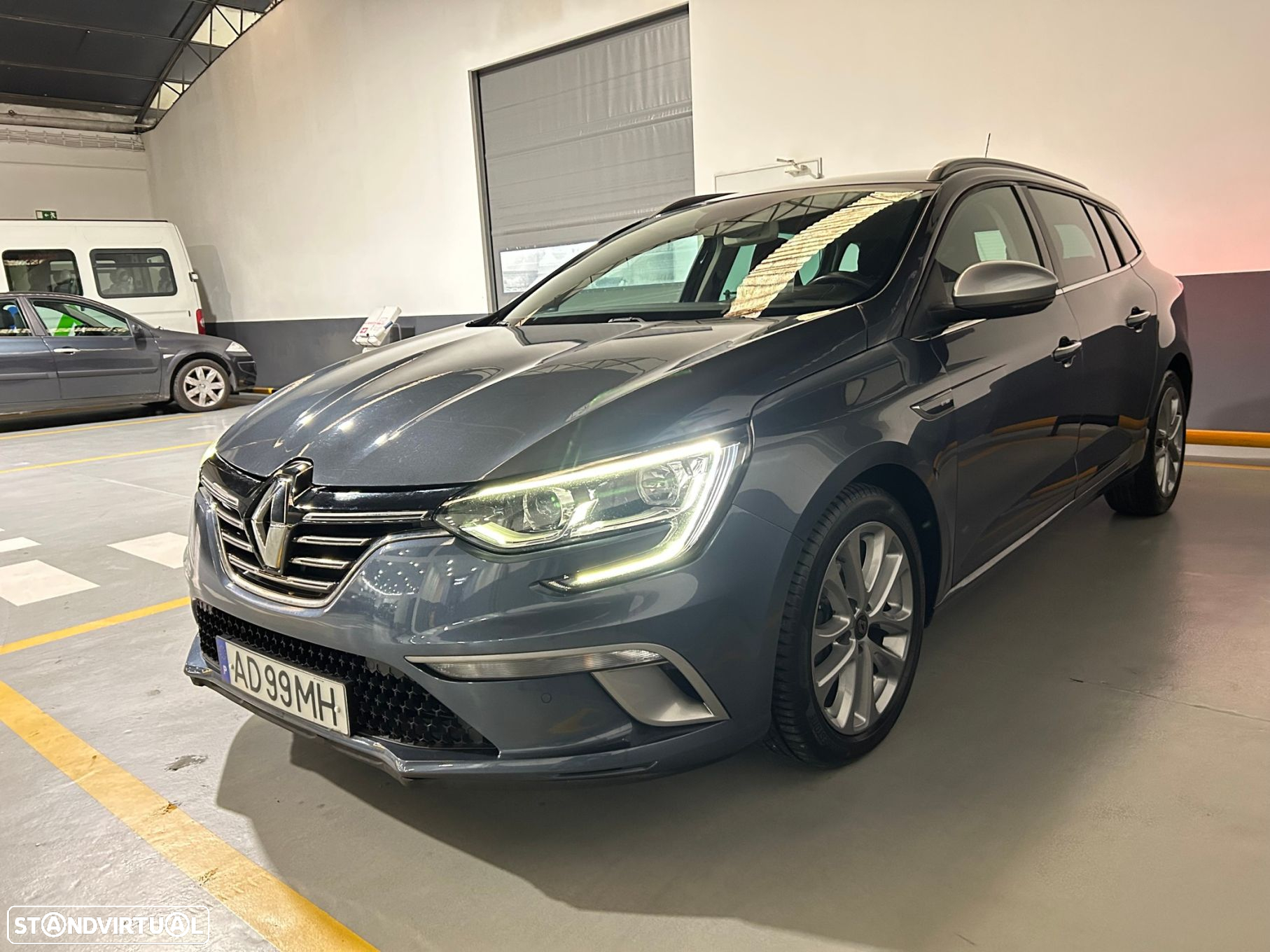 Renault Mégane Sport Tourer 1.5 Blue dCi GT Line - 4