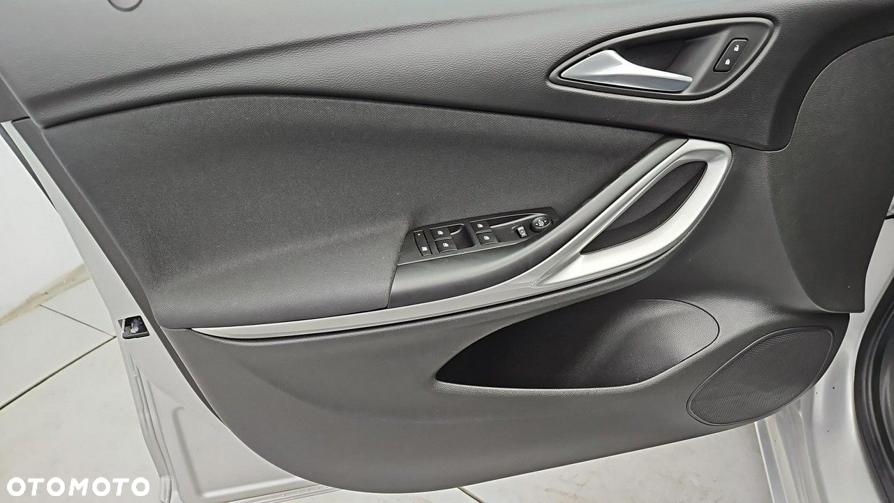 Opel Astra - 10