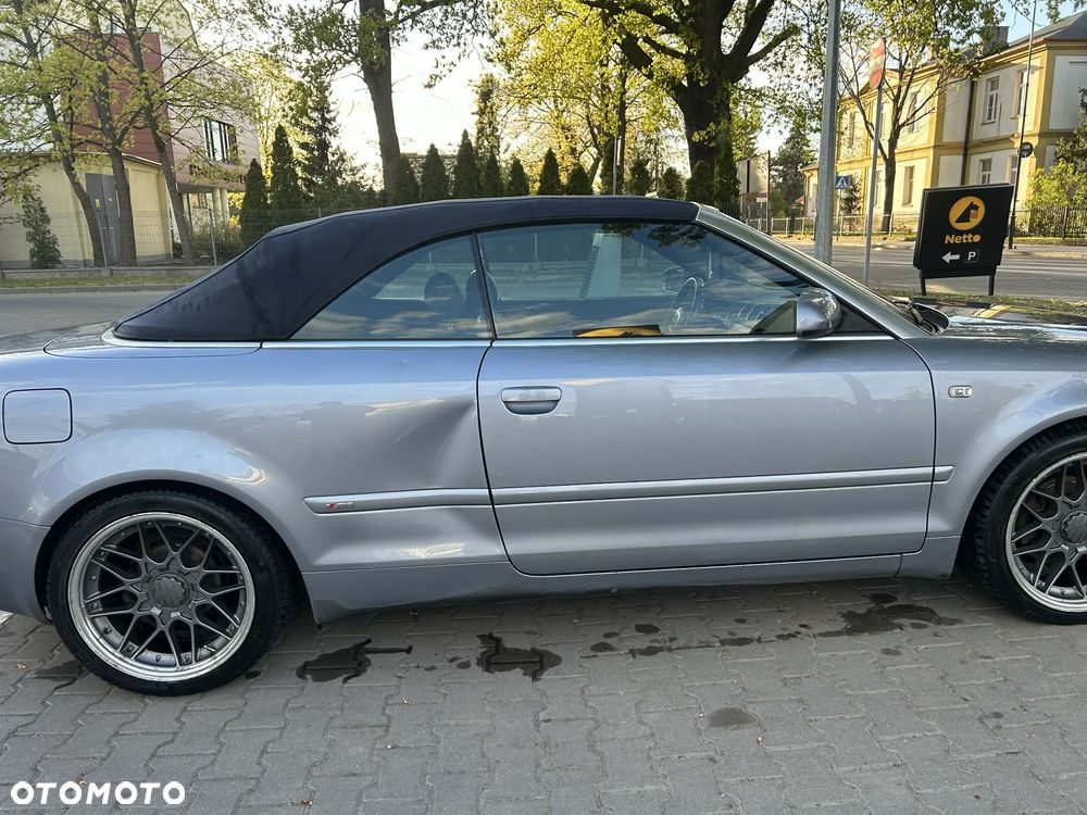 Audi A4 Cabrio 2.0 TDI DPF - 11