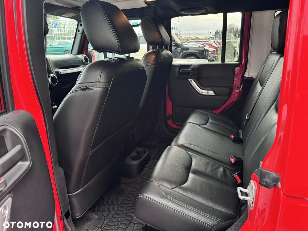 Jeep Wrangler - 24