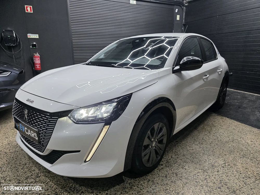 Peugeot e-208 Active Pack - 23