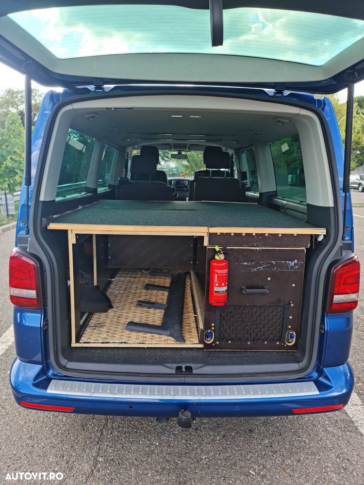 Volkswagen Multivan - 13