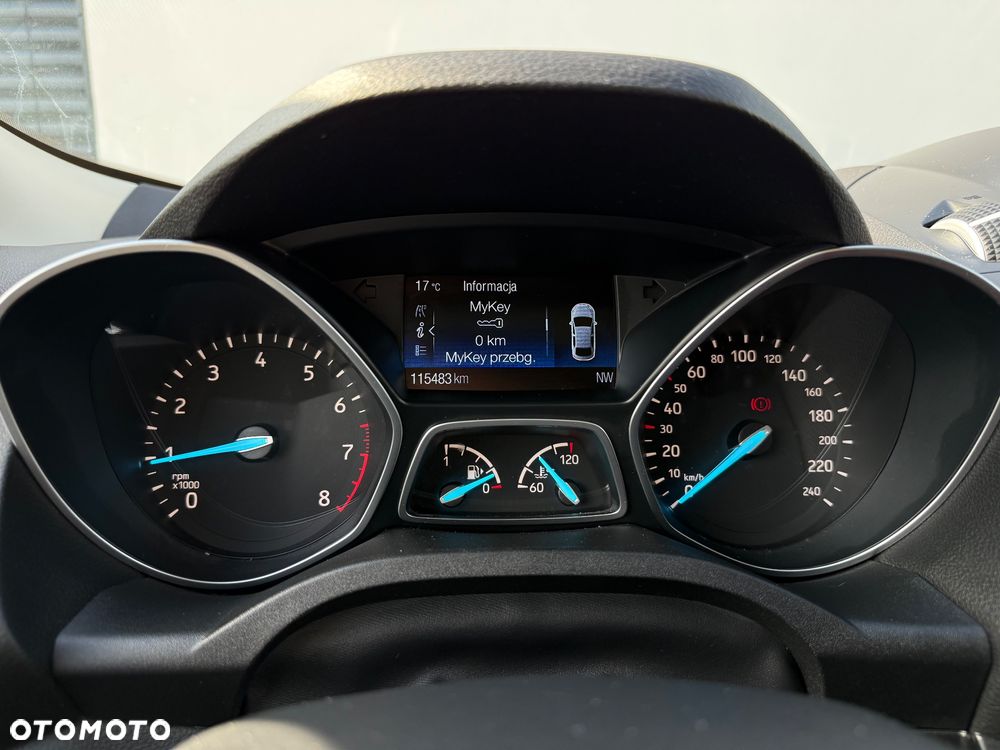 Ford Kuga 1.5 EcoBoost 2x4 Titanium - 14