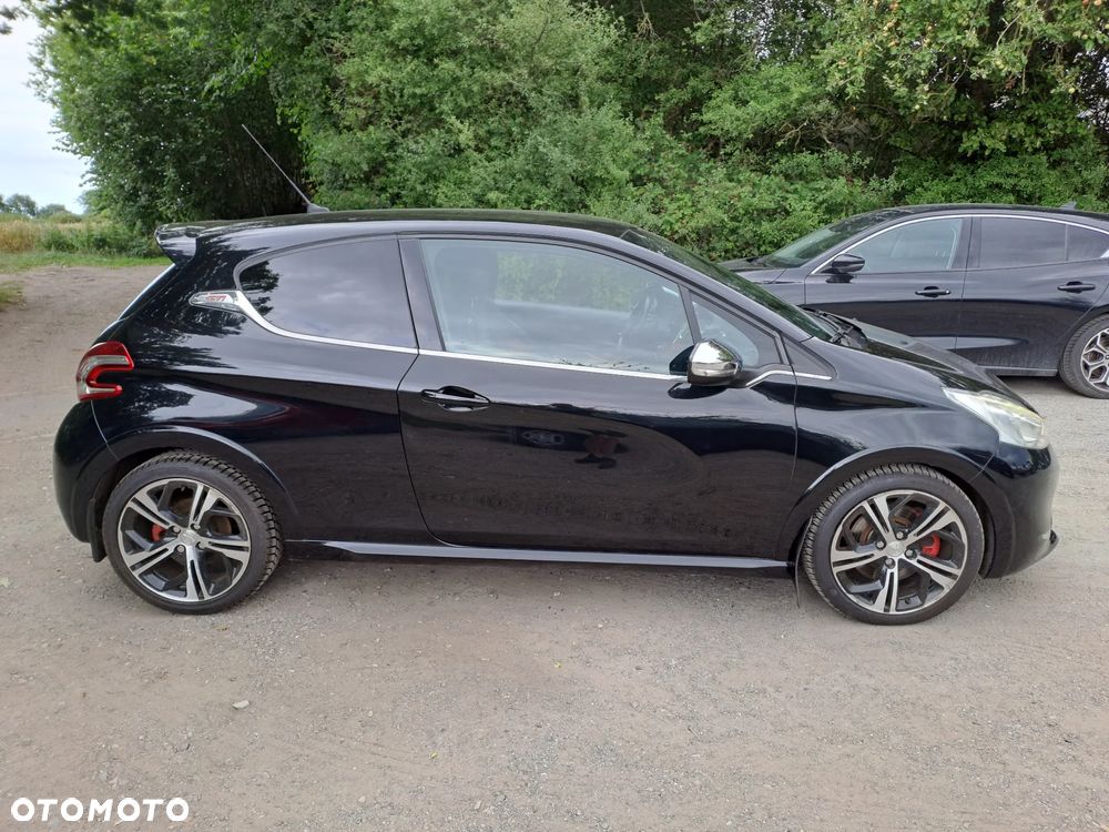 Peugeot 208 1.6 THP GTi - 4