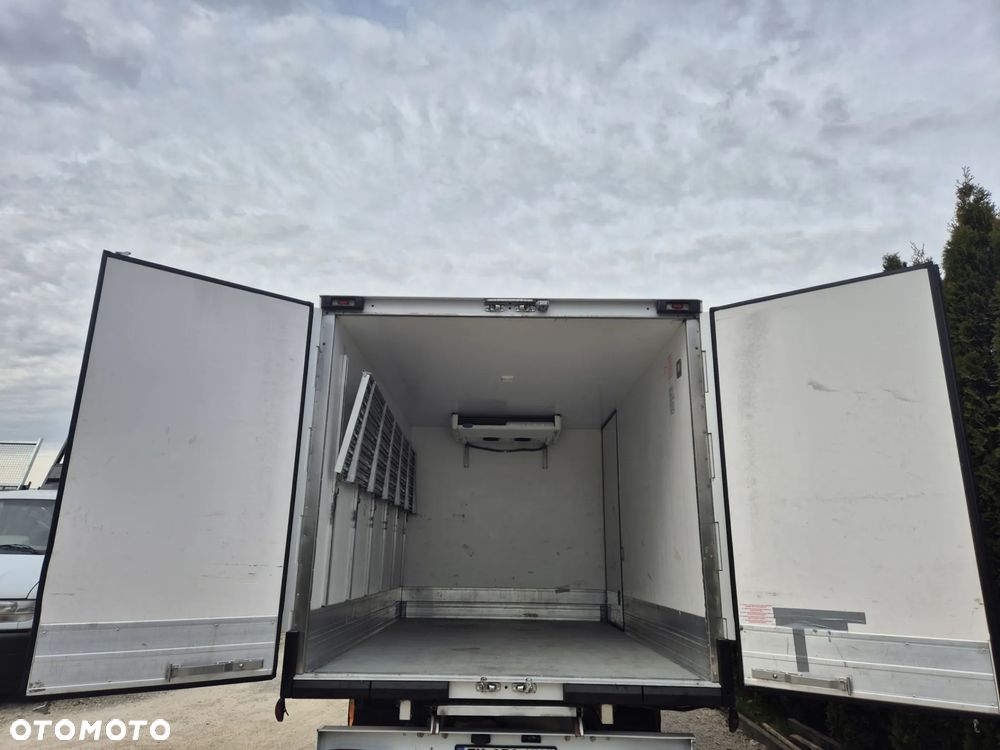 Chłodnia mroźnia 3.4m Crafter 2020, okleina,  Carrier xarios 350, zasilanie stacjonarne, stan idealny! - 8