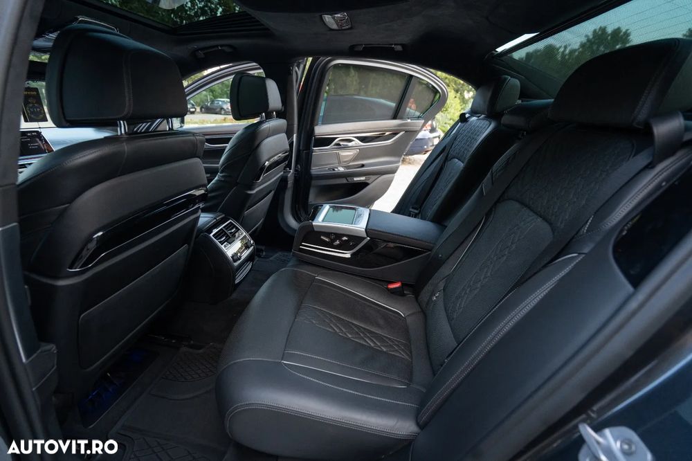 BMW Seria 7 - 26