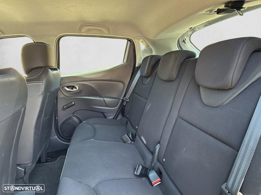 Renault Clio - 14