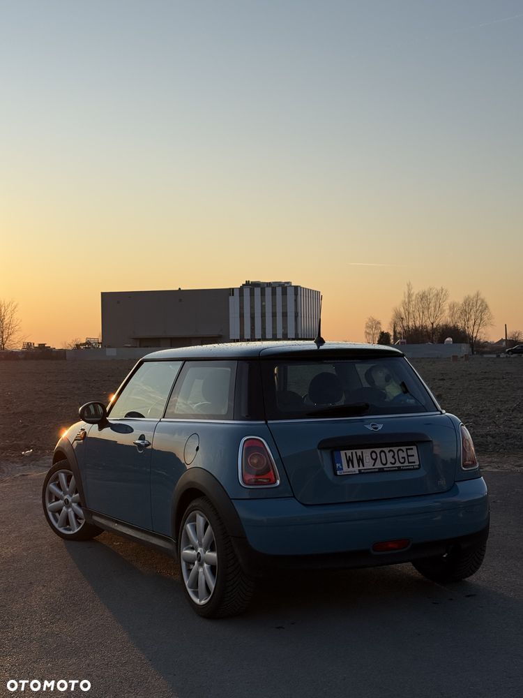 MINI ONE Standard - 8