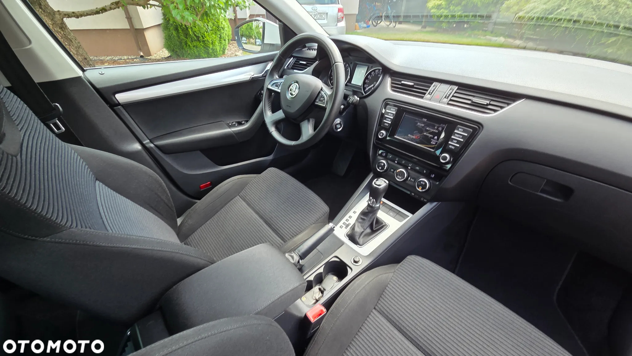 Skoda Octavia 2.0 TDI (Green tec) DSG Style - 6