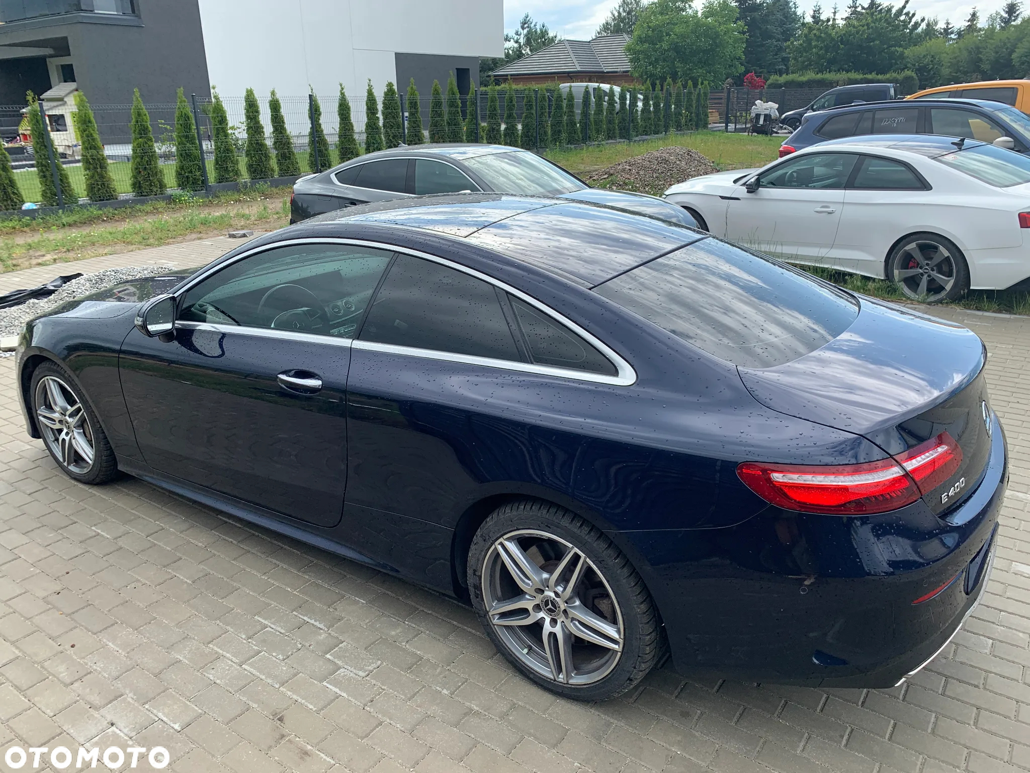 Mercedes-Benz Klasa E 400 4Matic Coupe 9G-TRONIC AMG Line - 10
