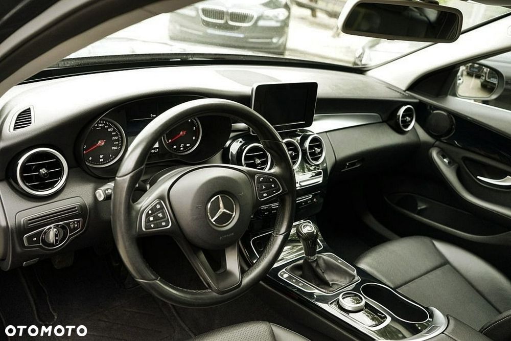 Mercedes-Benz Klasa C - 22