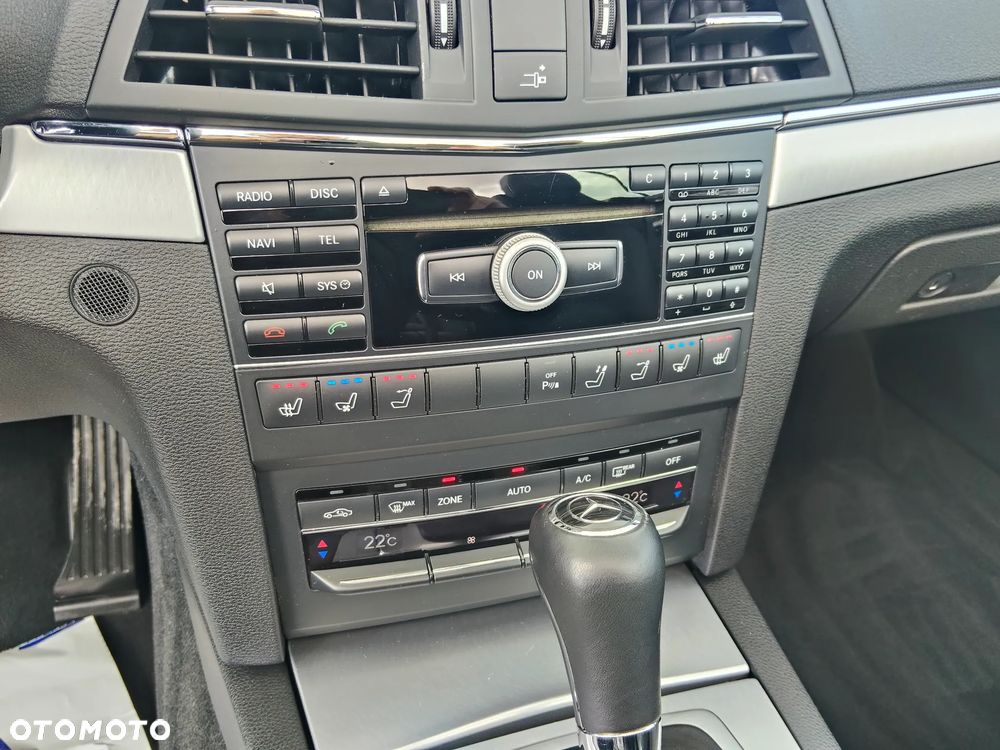 Mercedes-Benz Klasa E 220 CDI DPF BlueEFFICIENCY Automatik Avantgarde - 14