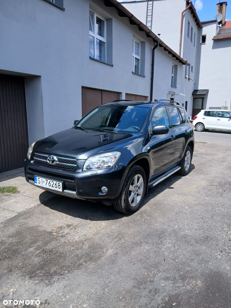 Toyota RAV4 2.2 D-4D Sol - 1