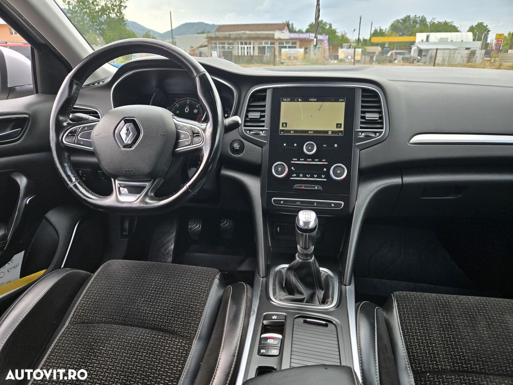 Renault Megane 1.5 dCi Dynamique - 7