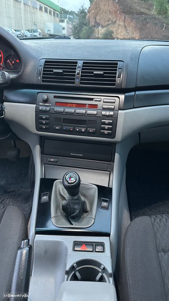 BMW 320 d Touring - 8