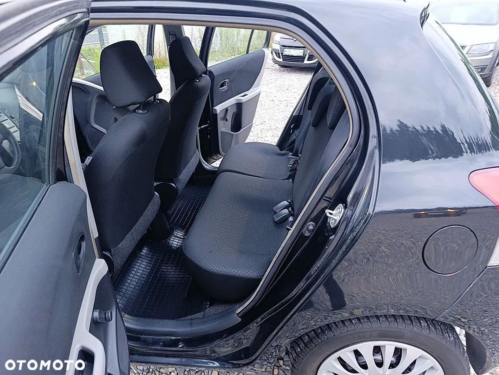 Toyota Yaris 1.33 Premium - 10