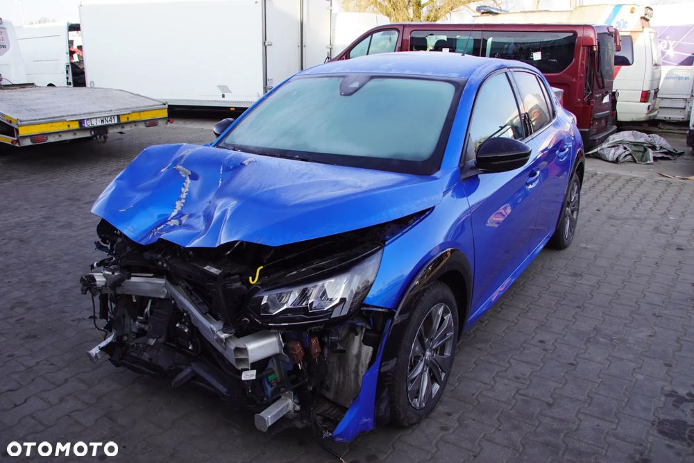 Auto na części - Peugeot e-208 100 kW ZK01 9842858380 ESM 2023R Silnik Falownik Bateria Drzwi Błotnik Klapa Zderzak Lusterko Lampa Klamka Szyba Deska Kokpit Sterownik Moduł Czujnik Licznik Wyświetlacz Panel Kierownica - 1