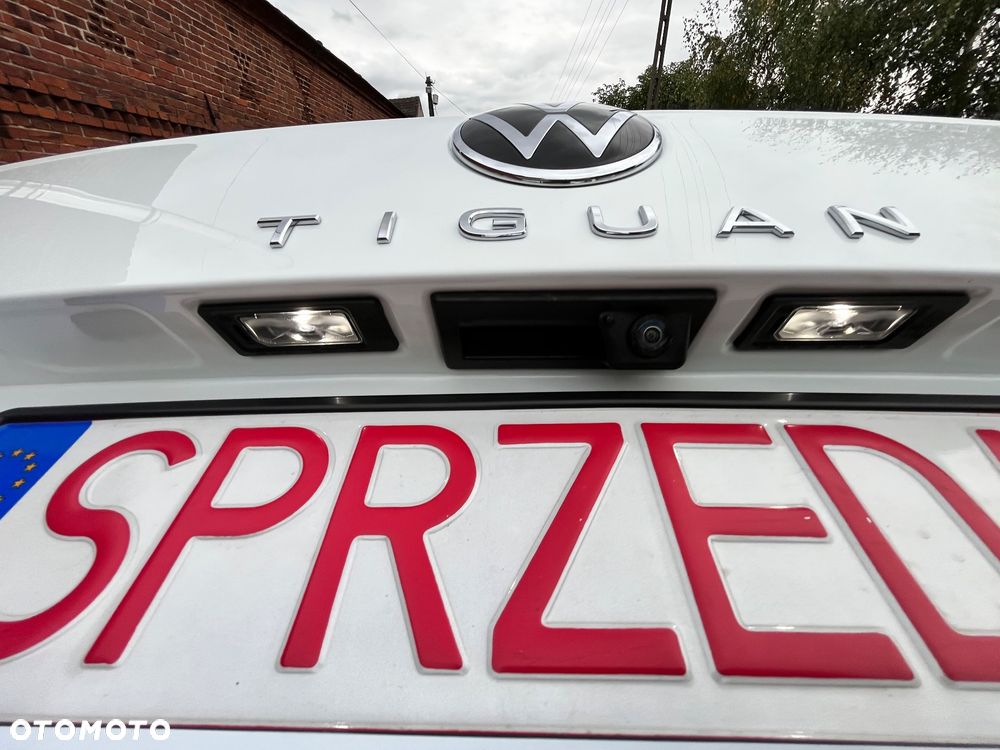 Volkswagen Tiguan 2.0 TDI SCR 4MotION DSG R-Line - 12