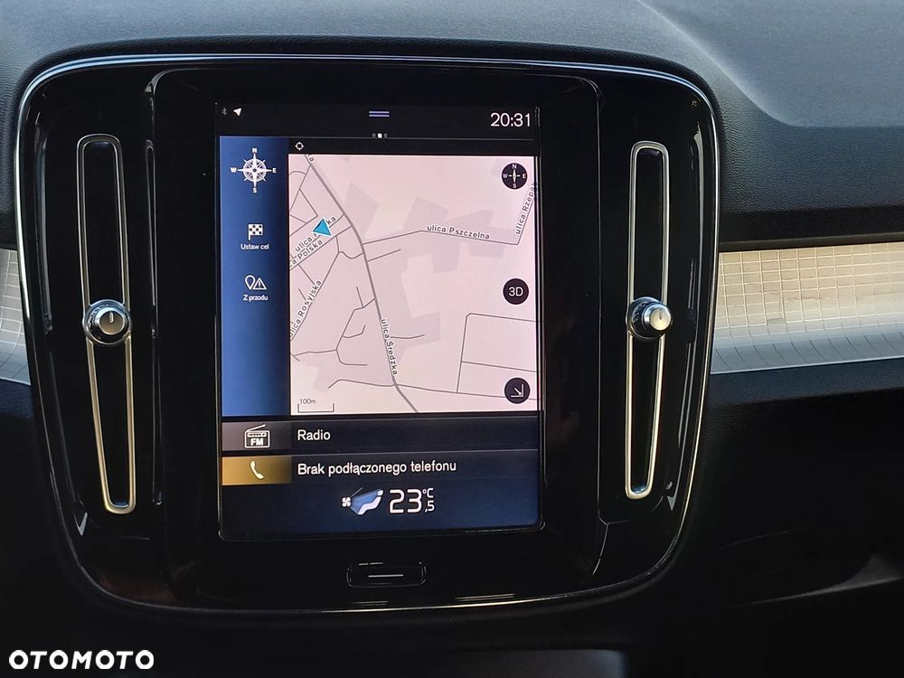 Volvo XC 40 D3 Momentum - 25
