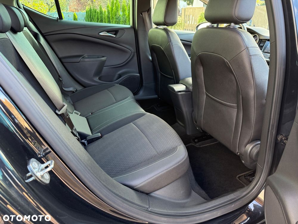 Opel Astra 1.4 Turbo Innovation - 22