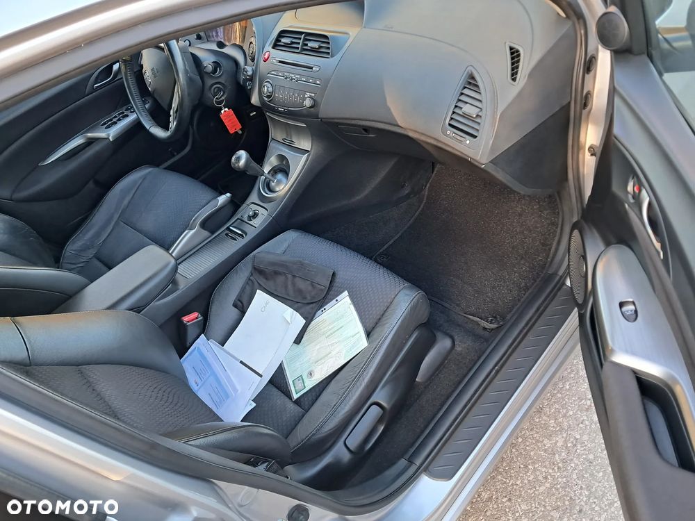 Honda Civic 1.8i-VTEC Executive - 13