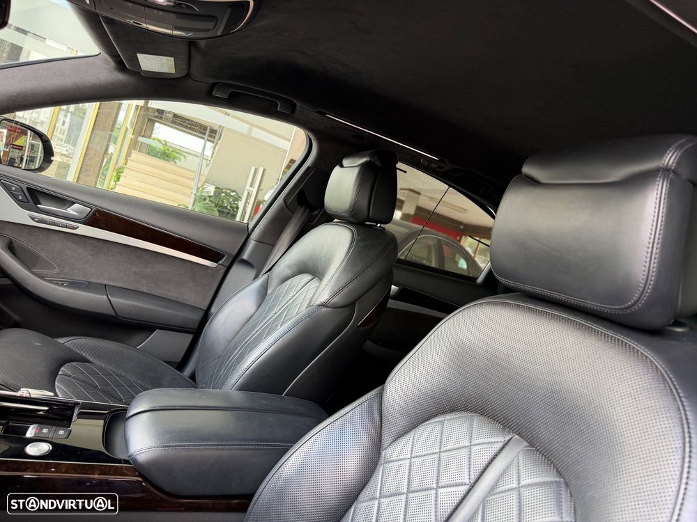 Audi A8 - 6
