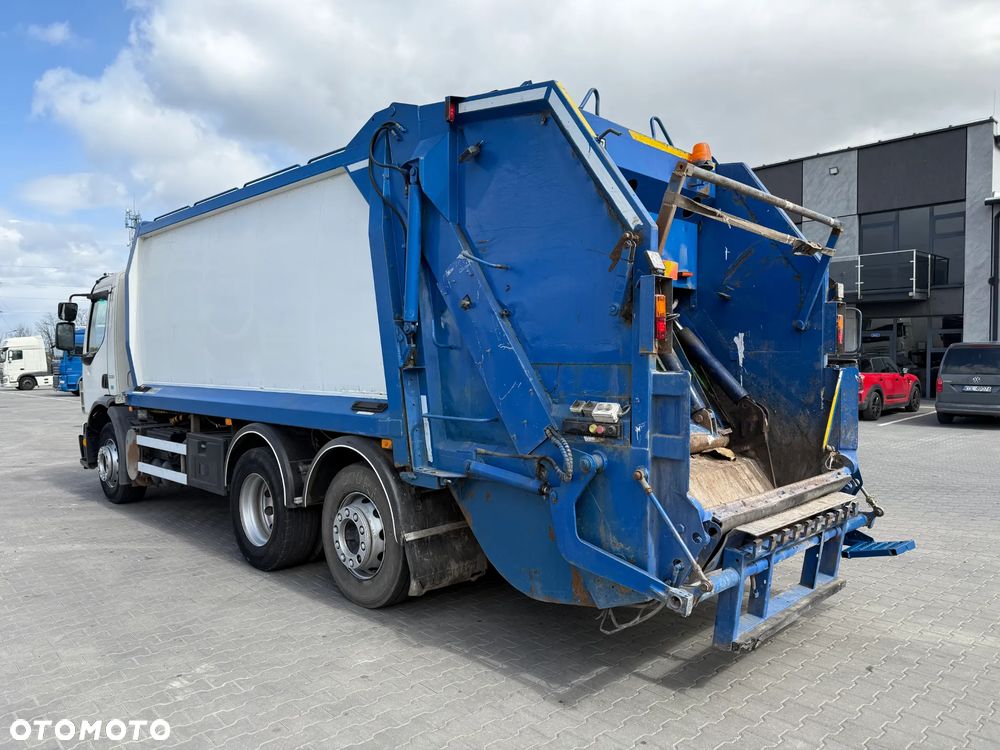 Volvo FE 300 Śmieciarka - 4
