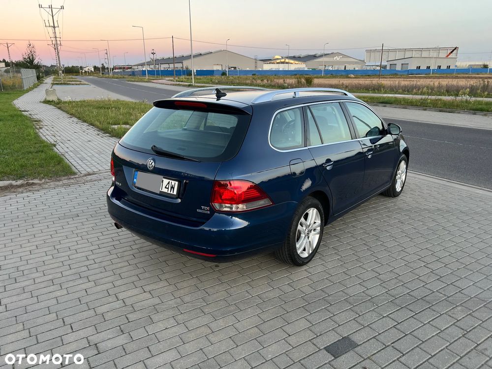 Volkswagen Golf VI 1.6 TDI BlueMot Comfortline DSG - 4