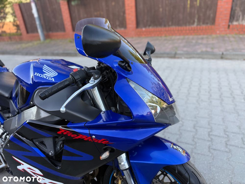 Honda CBR - 4