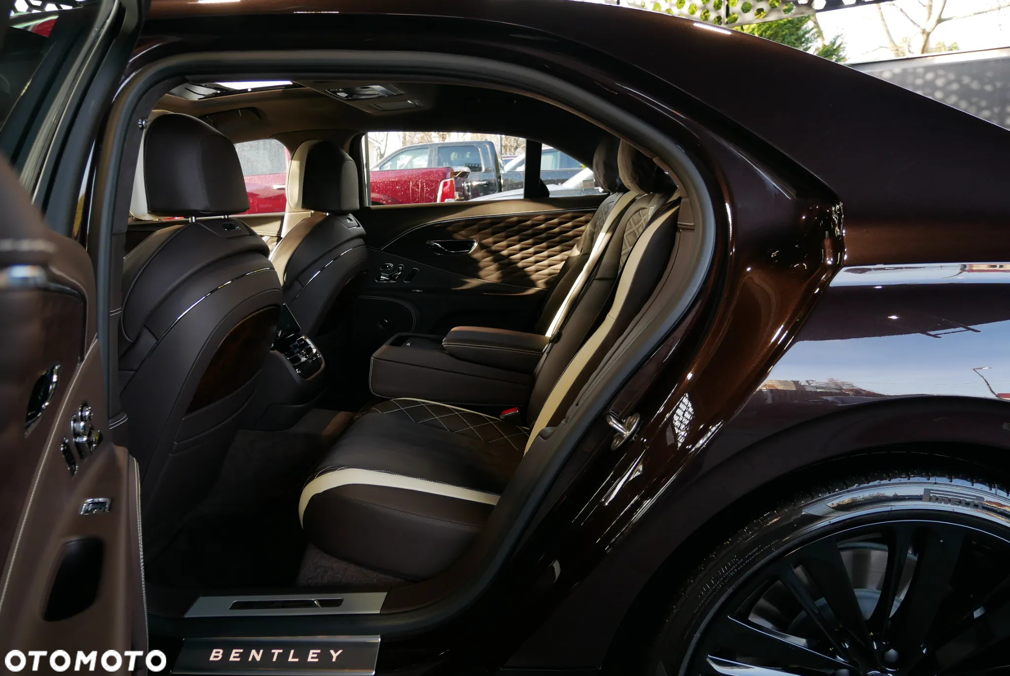Bentley Flying Spur - 10