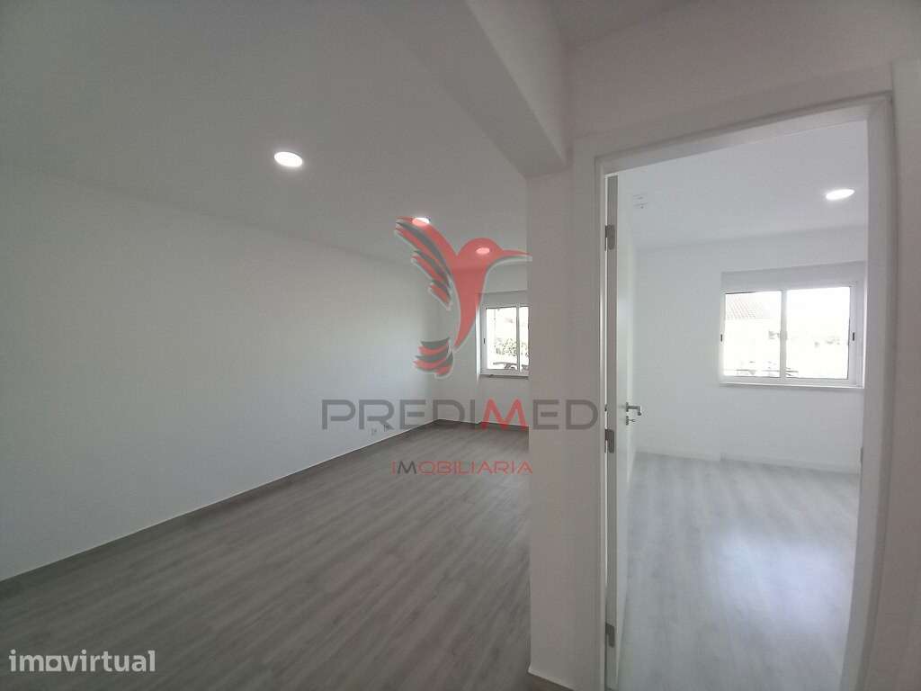 Apartamento T2 | Remodelado e Equipado | Ericeira - Grande imagem: 5/38