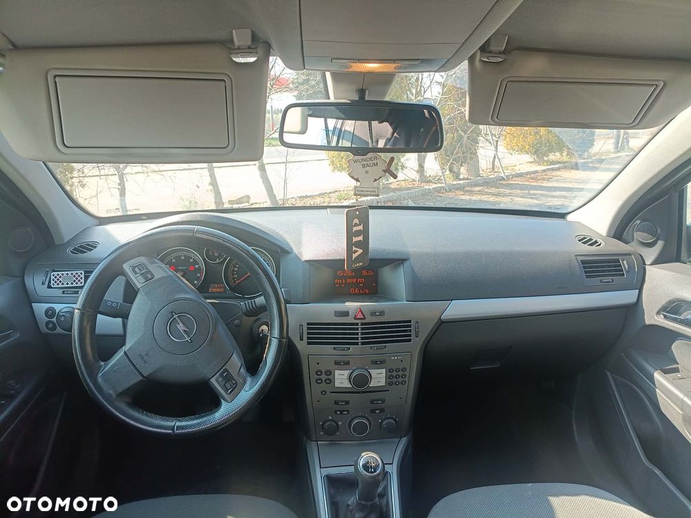 Opel Astra 1.6 Start - 10