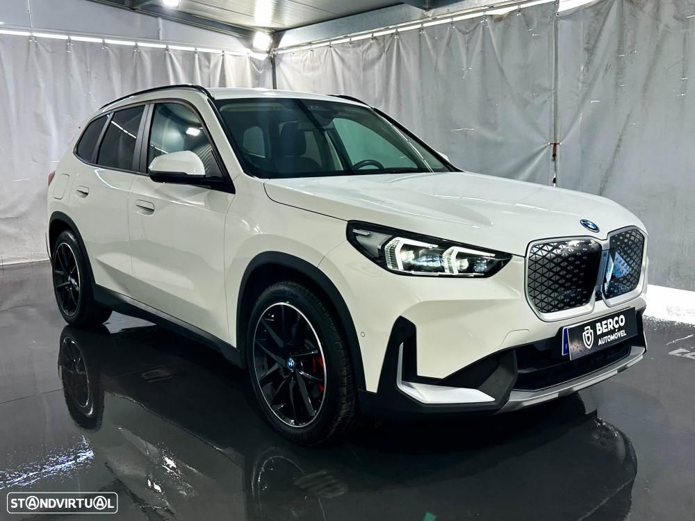 BMW iX1 xDrive30 - 4