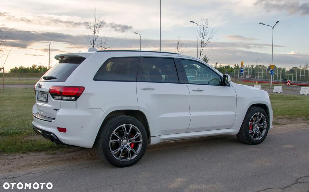 Jeep Grand Cherokee Gr 6.4 V8 SRT8 - 12