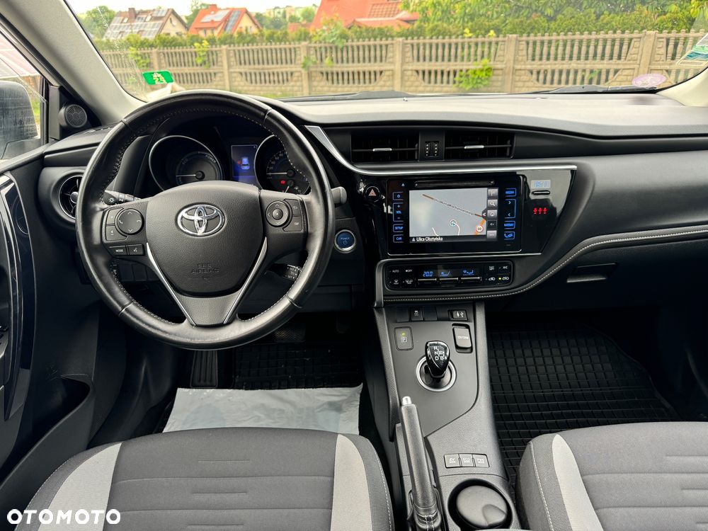 Toyota Auris - 19