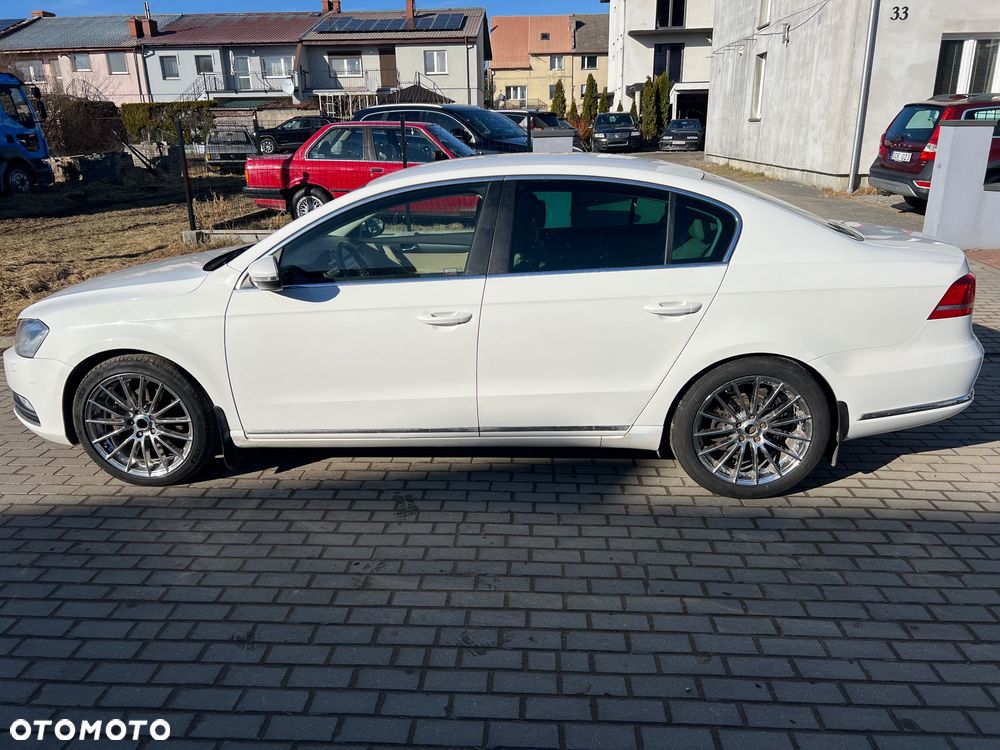 Volkswagen Passat 2.0 TDI BlueMotion Technology Highline - 8