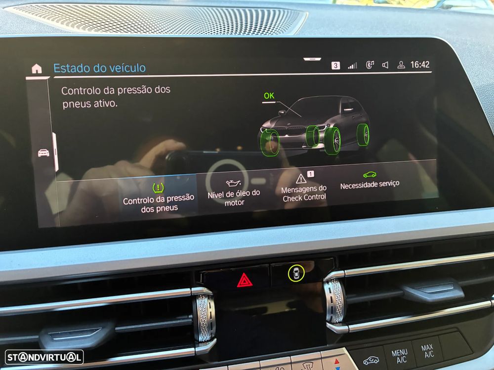 BMW 320 e Touring Corporate Edition Auto - 42