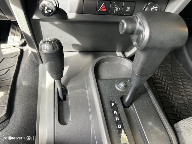 Jeep Wrangler Unlimited 2.8 CRD ATX Sahara Limited - 36