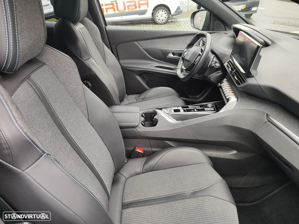 Peugeot 3008 1.5 BlueHDi Allure Pack EAT8 - 11