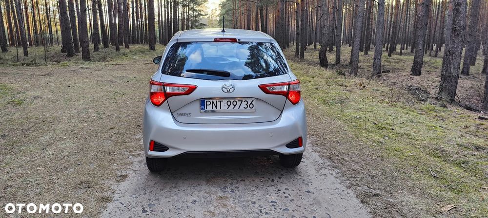 Toyota Yaris - 8