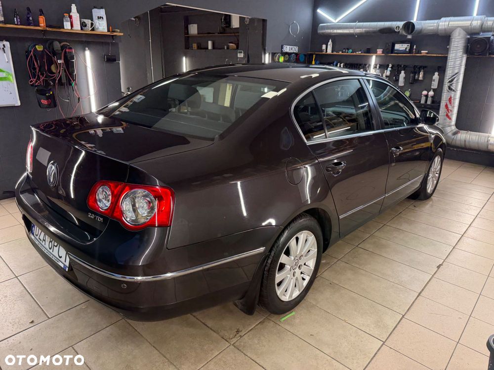Volkswagen Passat - 3