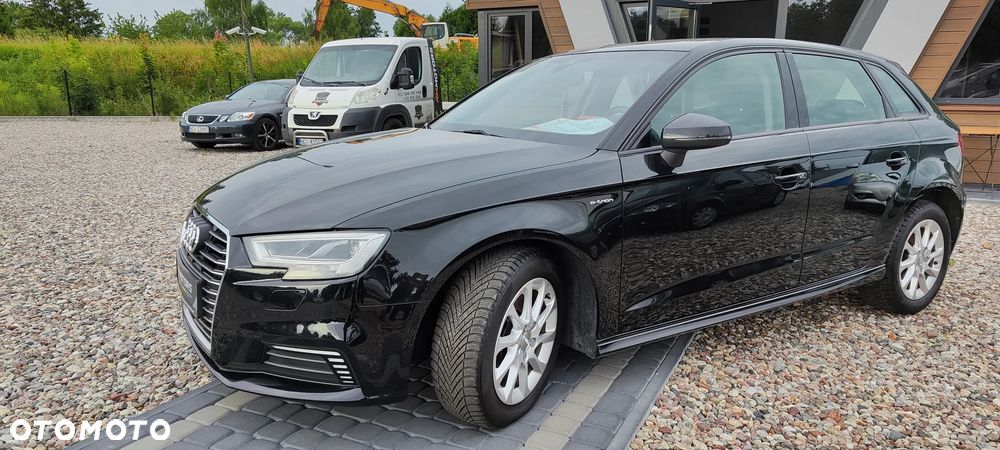 Audi A3 Sportback - 3