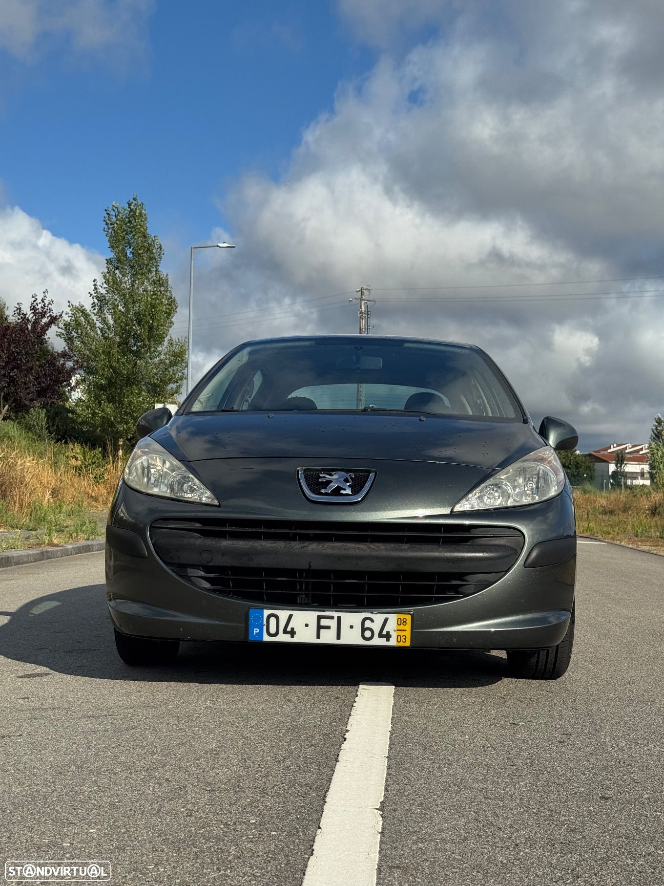 Peugeot 207 - 1